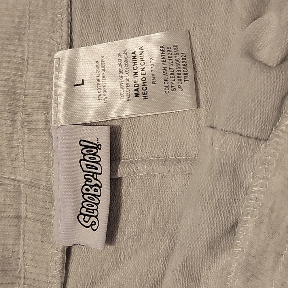 ❤️ NWT SCOOBY-DOO SHORTS SIZE LARGE - Picture 4 of 6